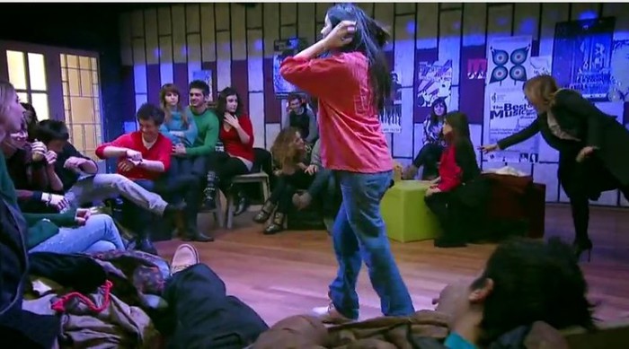 578064_398427980168079_707990007_n