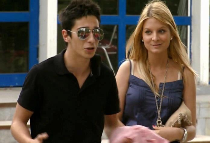 73959_107110969445580_1156818790_n - Capturi sez 3