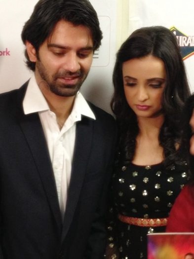 83523171_DQXQBVY3 - Sanaya Irani and Barun Sobti