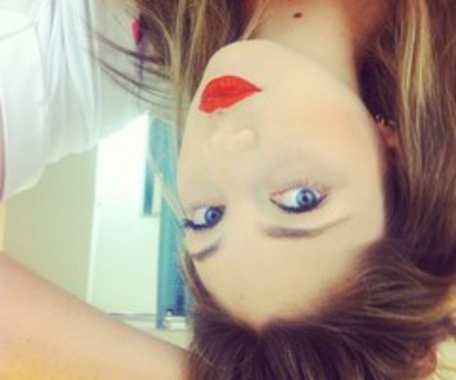 tumblr_mgb0e7rxTp1rrq2xuo1_500_thumb