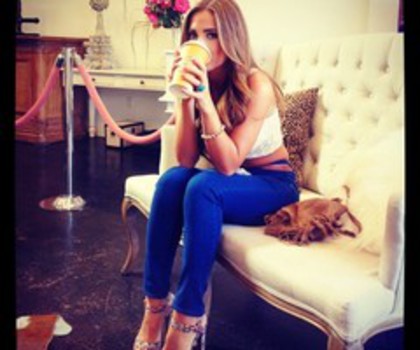 tumblr_mg9v9cAVIw1r1r1w1o1_500_thumb - xo_Fete_xo