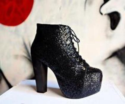 430878_314683645302975_604621617_n_thumb