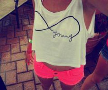 557017_403978666351876_574341391_n_thumb - xo_Fete_xo