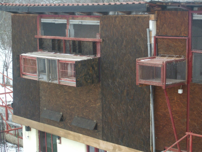 Voliera vedere de sus