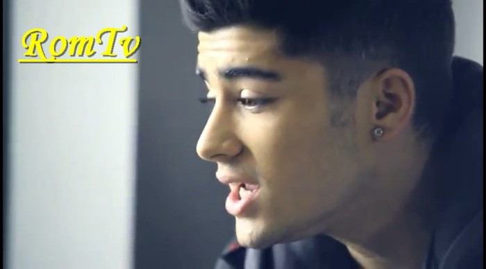 Aia de minte.I-a uite-o! [aratand spre masea] - Episodul 1-TERMINAT