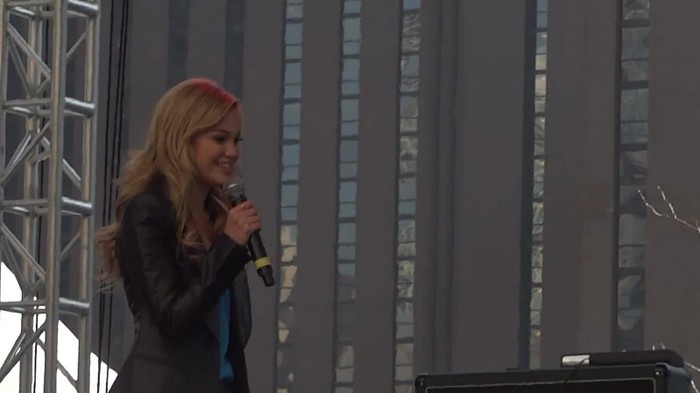 Fearless- Olivia Holt in Chicago 001