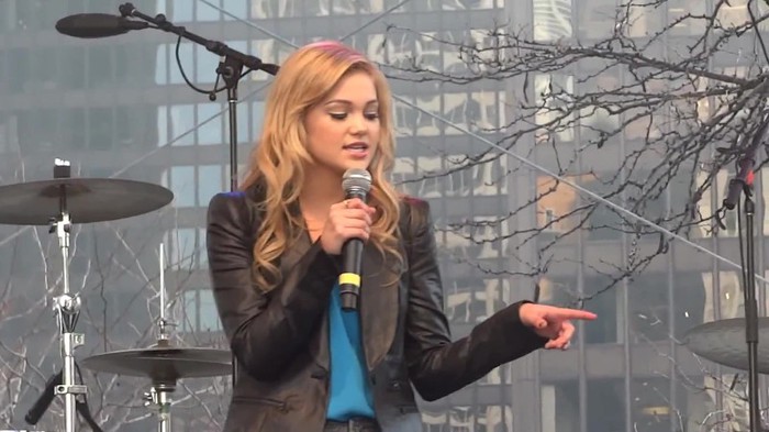 Fearless- Olivia Holt in Chicago 030