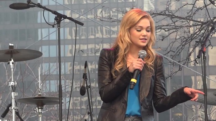 Fearless- Olivia Holt in Chicago 034