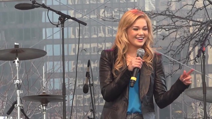 Fearless- Olivia Holt in Chicago 036