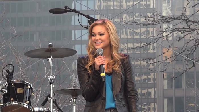 Fearless- Olivia Holt in Chicago 045