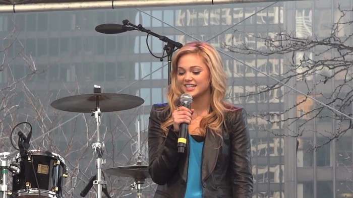 Fearless- Olivia Holt in Chicago 048