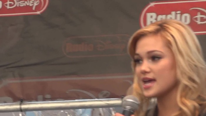 Fearless- Olivia Holt in Chicago 139