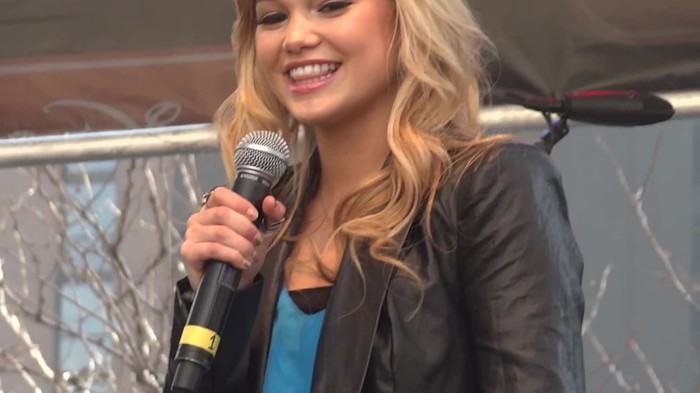 Fearless- Olivia Holt in Chicago 163 - Fearless - Olivia - Holt - in - Chicago
