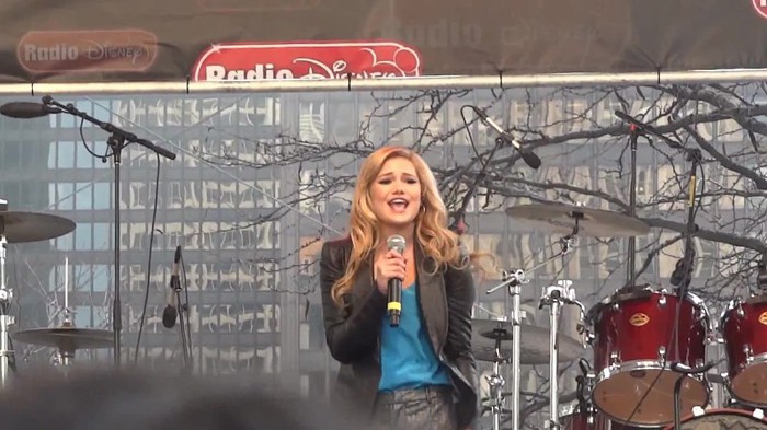 Fearless- Olivia Holt in Chicago 328 - Fearless - Olivia - Holt - in - Chicago