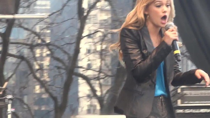 Fearless- Olivia Holt in Chicago 400 - Fearless - Olivia - Holt - in - Chicago