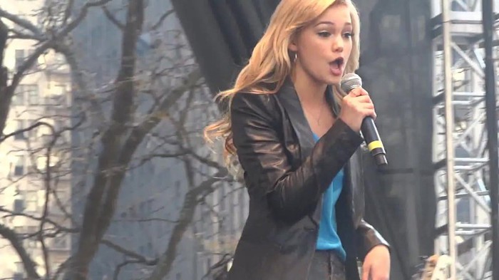 Fearless- Olivia Holt in Chicago 401 Fearless- Olivia Holt in Chicago 401