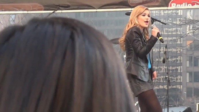 Fearless- Olivia Holt in Chicago 476 - Fearless - Olivia - Holt - in - Chicago