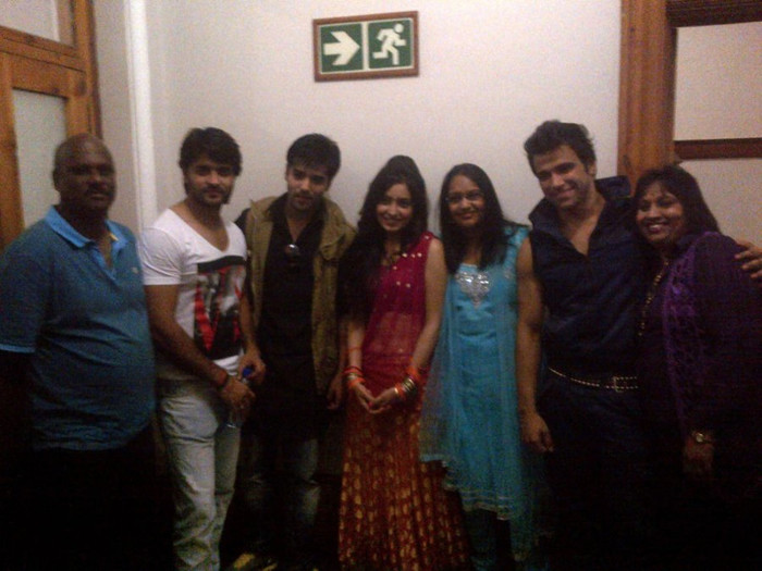 397011_402869136454075_474288560_n