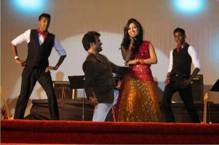 530277_399548030119519_523735414_n