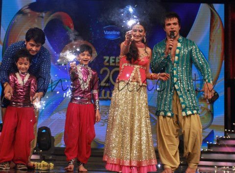 522410_384882368252752_1544034857_n