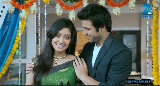 550653_373955716012084_2056447065_n - 2-Arjun si Purvi