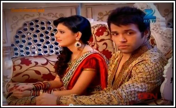223008_369954459745543_1130860562_n - 2-Arjun si Purvi