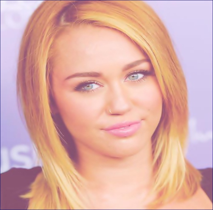 ╠ ˡᵉᵗᵗᶤᵉʰ ╣→ . Goodbye my lover :-j # râzând + cool ;) # lucy .
