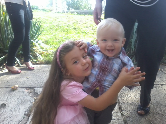 Picture 257 - SA MAI NASCUT INCA UN INGERAS ZSOLT