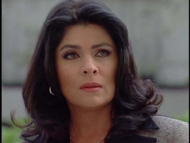 Victoria Ruffo----mama lui Alice - x_Dragostea invinge raul_x