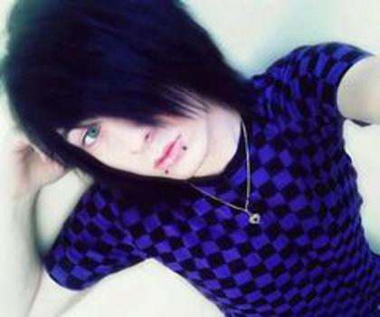150960_391185794309582_1860413937_n_thumb - xo_Emo_xo