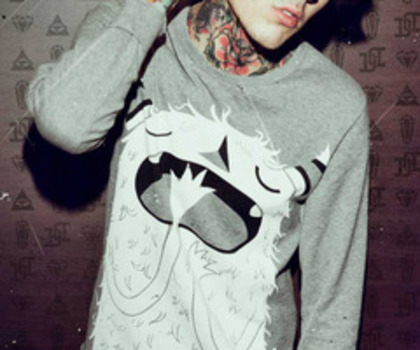 tumblr_mfup91B8j61qieu5ko1_500_thumb - xo_Emo_xo