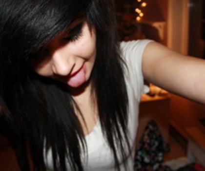 tumblr_mfwwyz73291rrow1xo1_500_thumb - xo_Emo_xo