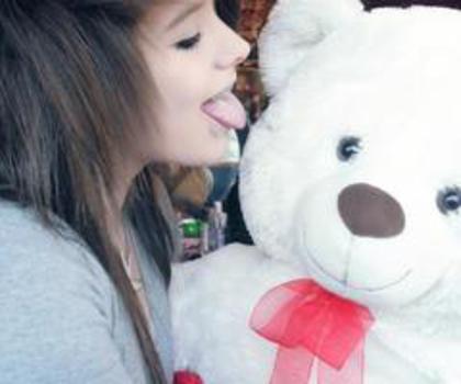 16637_423353927734164_1734997673_n_thumb - xo_Emo_xo