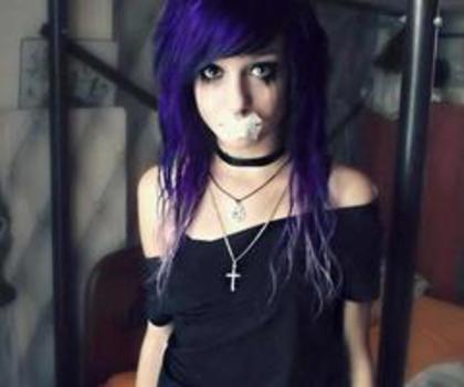185602_423368451066045_74825334_n_thumb - xo_Emo_xo