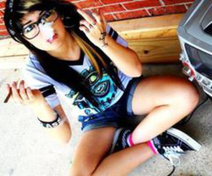 190668_423365061066384_1586218647_n_thumb - xo_Emo_xo