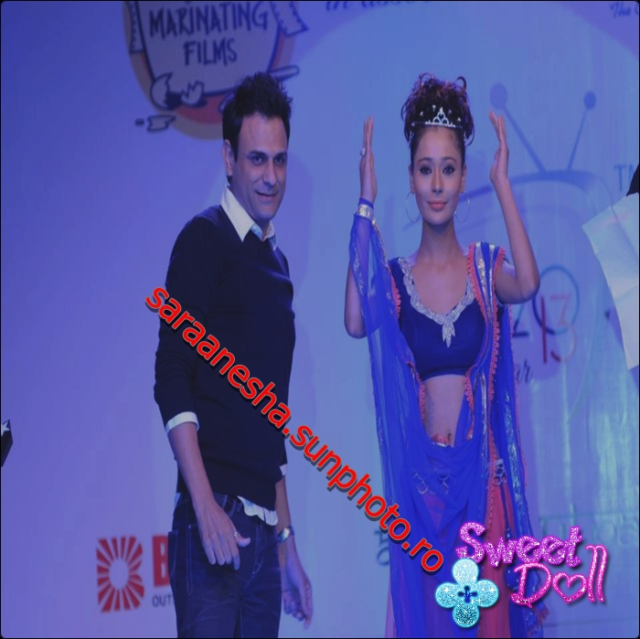 16-005 - sara khan21