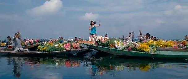 vlcsnap-00115 - Jiya Re