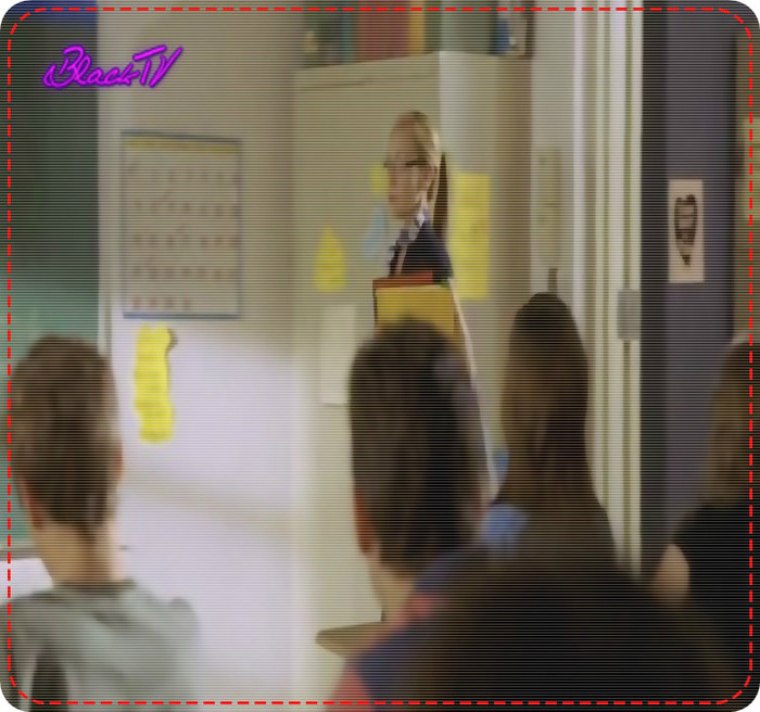 - Mda`... nici nu stiu de ce mai incerc sa va invat franceza.