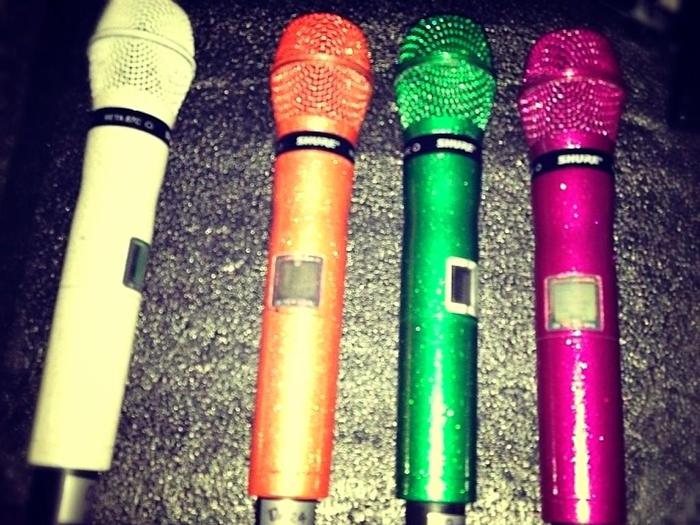 2ne1 microfoane