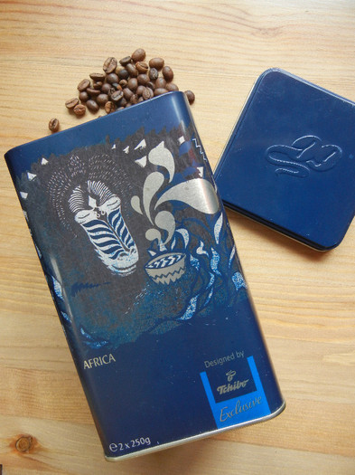 Tchibo Exclusive Africa Coffee Tin; Cutie depozitare cafea Tchibo Exclusive- Africa, editie aniversara, 60 ani.
