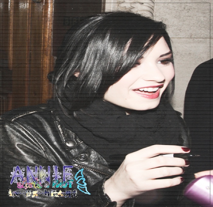 ∞　.♥; VOI SUNTEŢI SCRE;LOZAŢI, NU.. CUM SĂ .. . # pleacă =;.