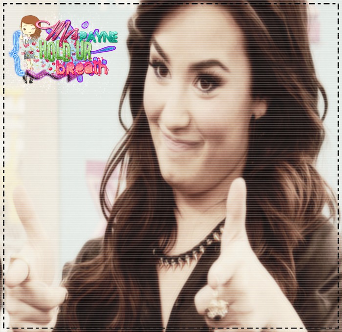 ∞　.♥; mersi o.O. # miles ; CRED. # twixah ; HAI, mă, GLUMEAAAAM ;|. # îl pupă pe frunte ;