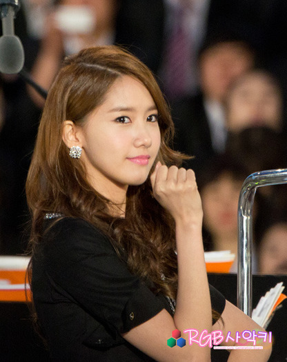 q0ctb - Yoona x