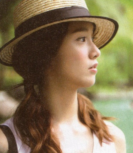 yoona_side_profile_in_hat_paradise_in_phuket-5002 - Yoona x