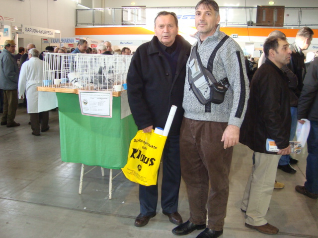 jjhoni poz ungaria expo 2013