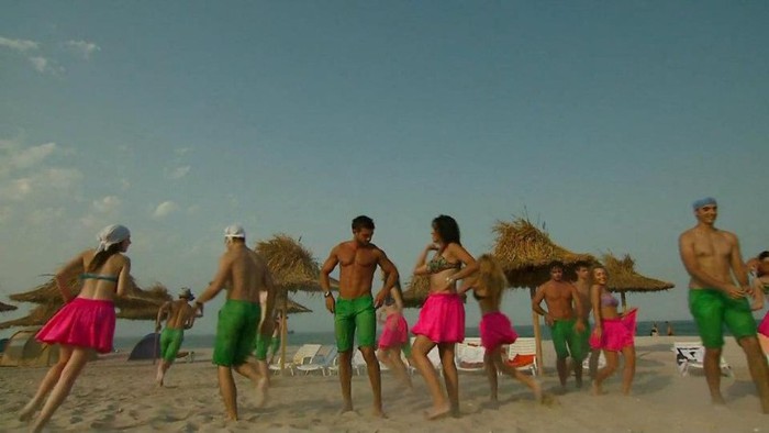 387045_326885947403938_1852498064_n