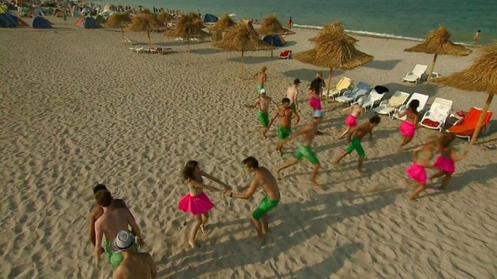 526518_326885647403968_632720864_n