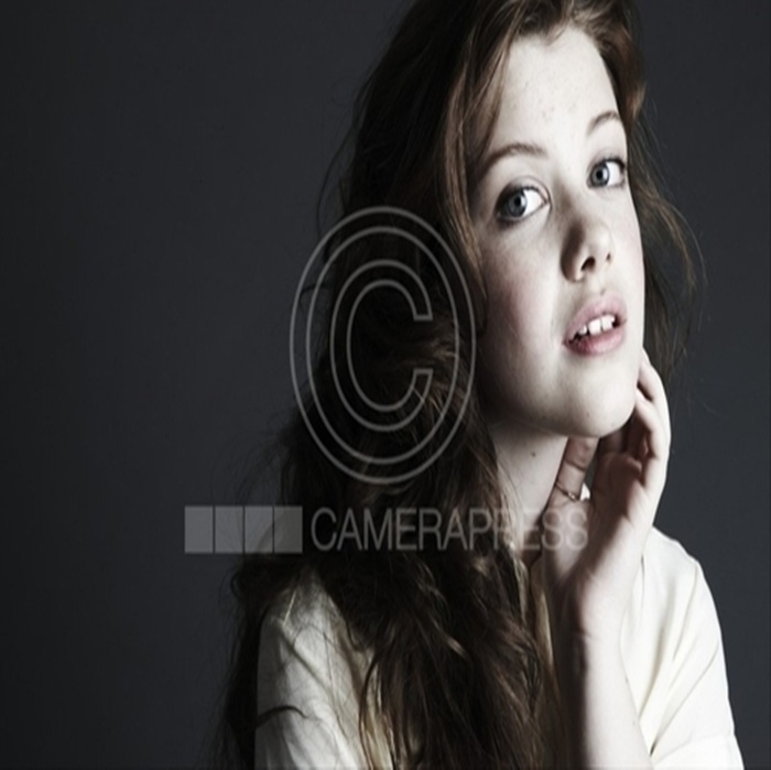 ▼Jur ca la primul concert o sa-l urmaresc pe Niall peste tot,o sa ma dau cu lipici pe[click] - just - THE - 6th EPISODE - OO6