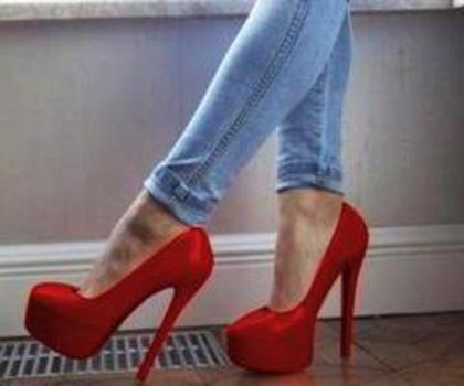 540216_440781435938447_1879877764_n_thumb