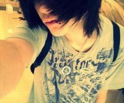 150900_459588044089155_1357191956_n_thumb - xo_Emo_xo